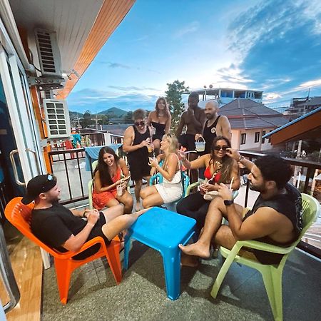 Revolution Koh Tao Hostel Buitenkant foto